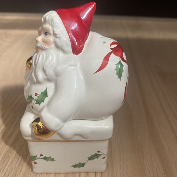 Lenox Salt Pepper Shakers 2003 Holiday Santa Atop Chimney Stackable Original Box - Picture 7 of 11